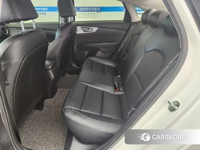 Kia Come New K3 id 3741581 из Кореи 14