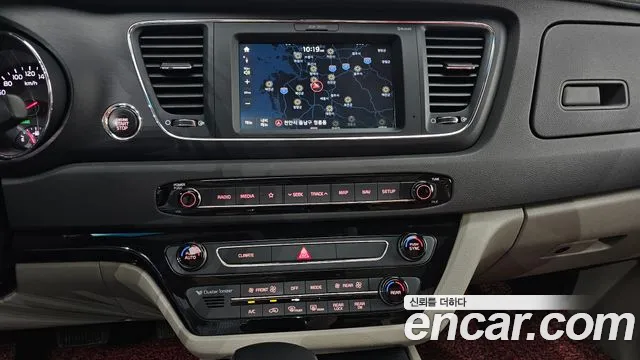 Kia All New Carnival id 2677442 из Кореи 17