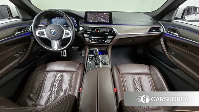 BMW 5 Series (G30) id 3439015 из Кореи 17