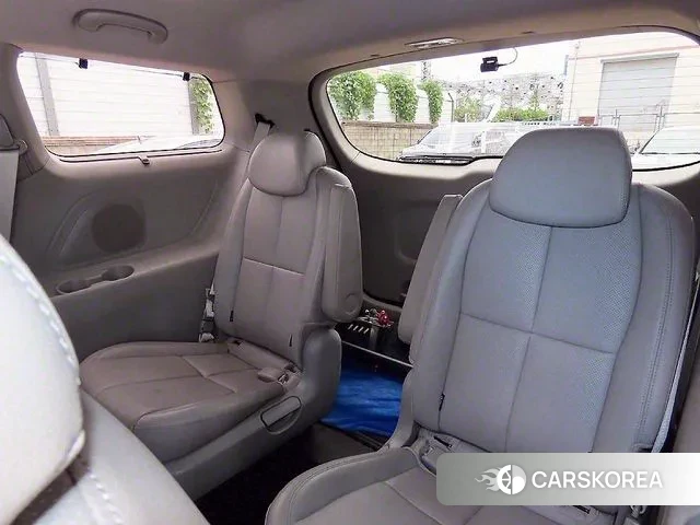 Kia The New Carnival id 2971171 из Кореи 17