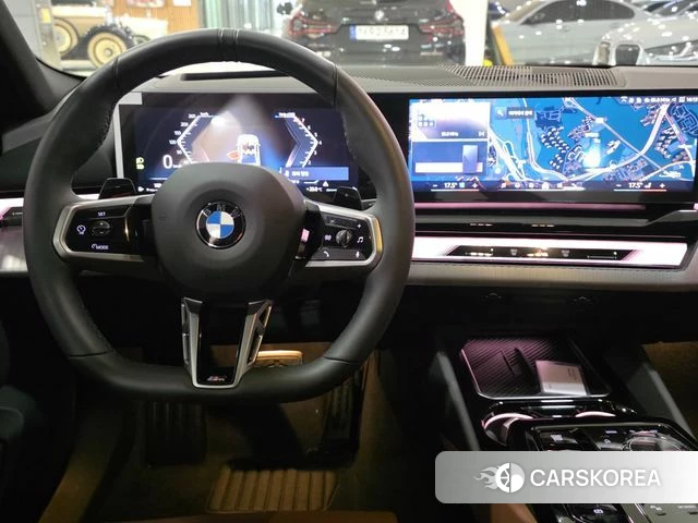 BMW 5 Series (G60) id 4511066 из Кореи 16