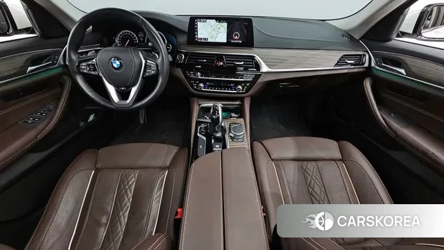 BMW 5 Series (G30) id 2941553 из Кореи 17