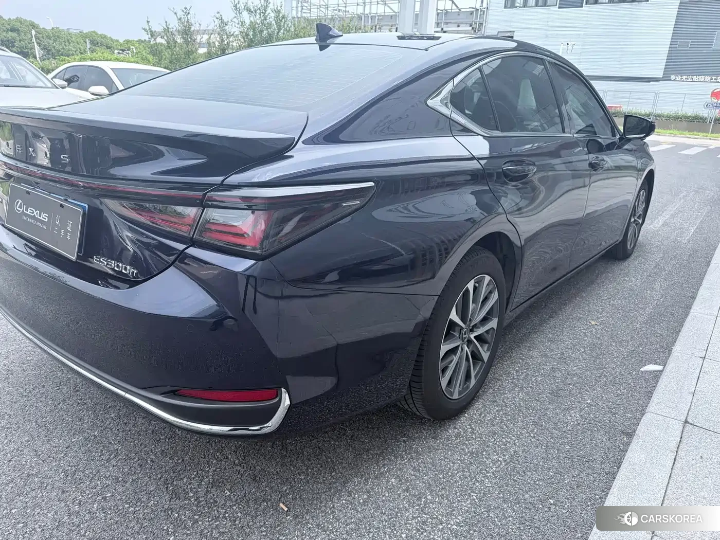Lexus ES id 4600394 из Китая 14