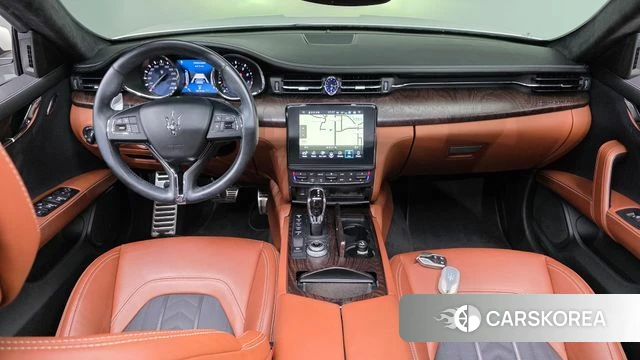 Maserati Quattroporte id 4520676 из Кореи 31