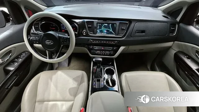 Kia The New Carnival id 2941323 из Кореи 17