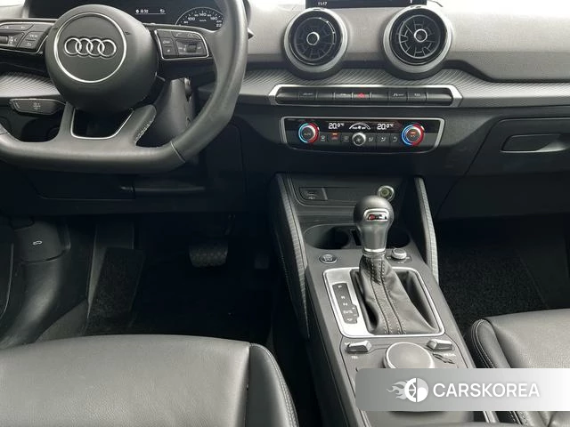 Audi Q2L id 4261769 из Китая 25