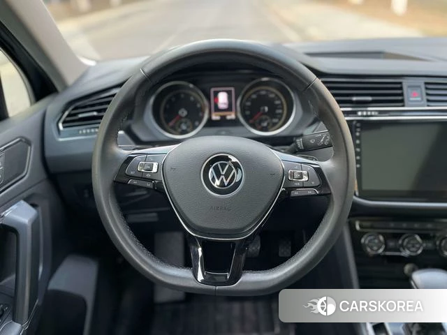 Volkswagen Tiguan L id 4273300 из Китая 19