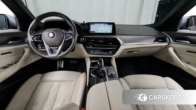 BMW 5 Series (G30) id 3345464 из Кореи 17