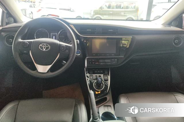 Toyota Corolla dual engine E+ id 4328963 из Китая 14