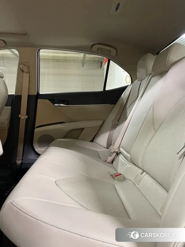 Toyota Camry (XV70) id 3555001 из Кореи 7