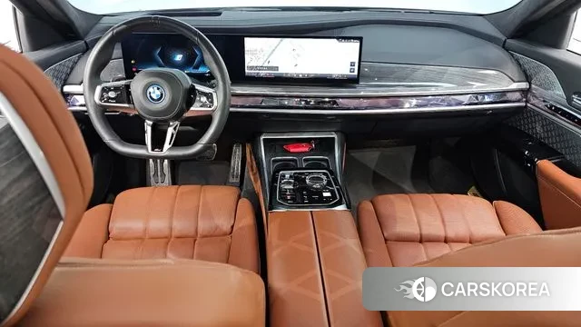 BMW i7 (G70) id 3610482 из Кореи 17