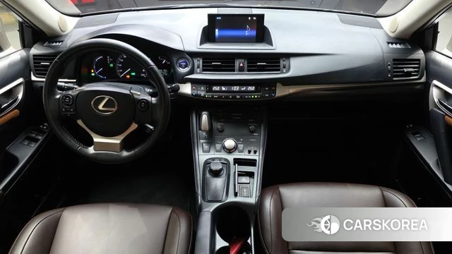 Lexus CT200h id 4325909 из Кореи 17
