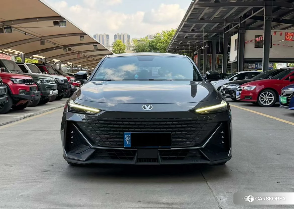 Chang'an UNI-V id 4461200 из Китая 7