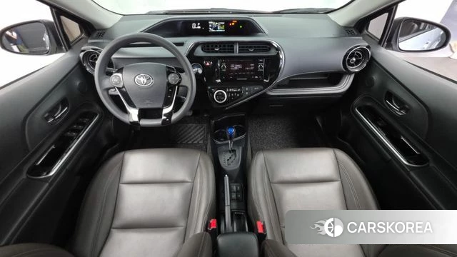 Toyota Prius C id 4403567 из Кореи 17
