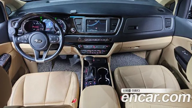 Kia The New Carnival id 2712878 из Кореи 17