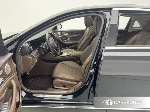 Mercedes-Benz E-class id 4275554 из Китая 25