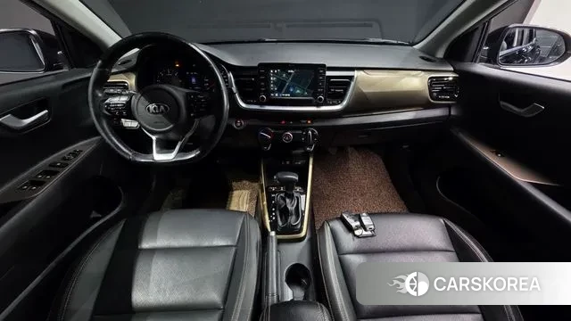 Kia Stonic id 3789755 из Кореи 17