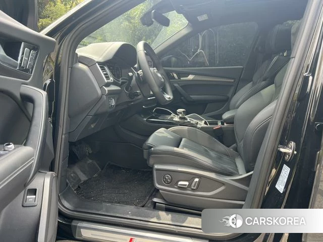 Audi Q5L id 3920745 из Китая 10