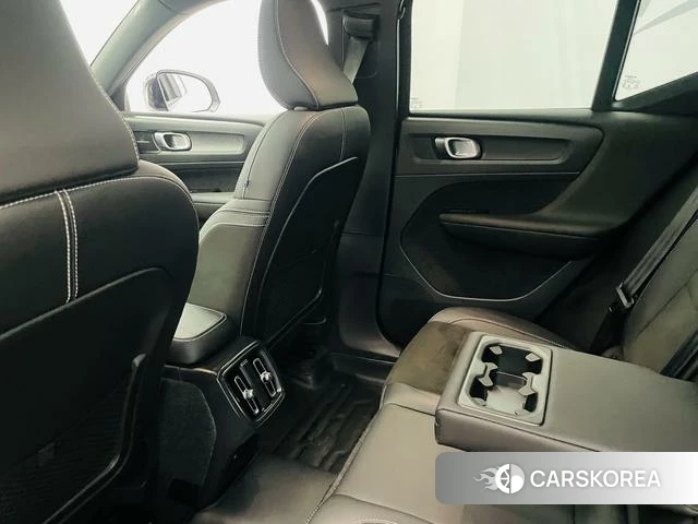 Volvo XC40 id 4211597 из Китая 14