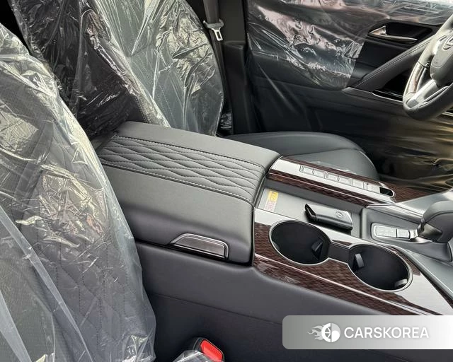 Lexus LX id 4239655 из Китая 20