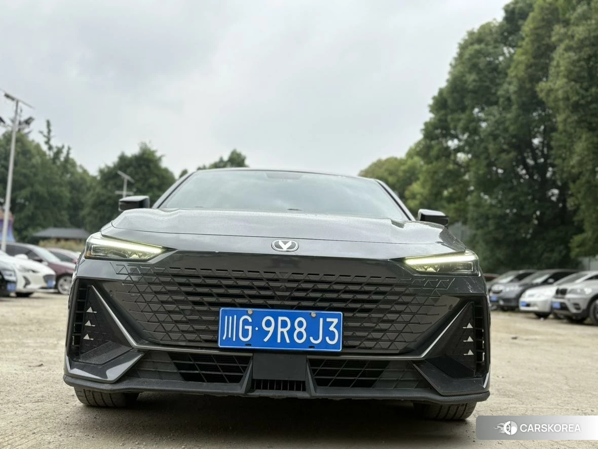 Chang'an UNI-V id 4419351 из Китая 12