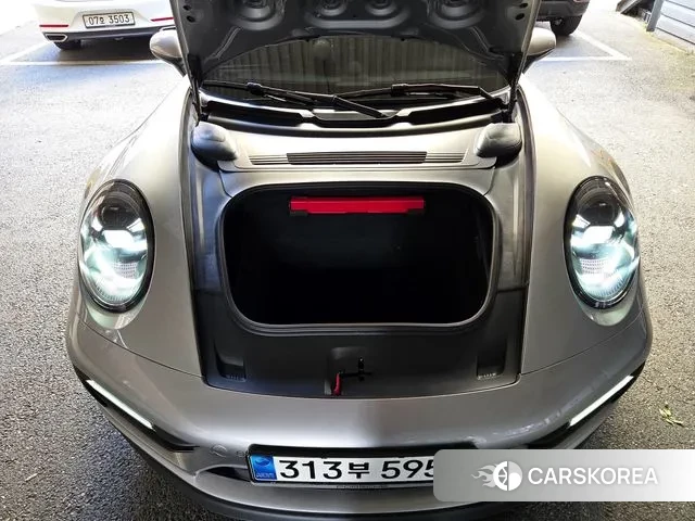 Porsche 911(992) id 3614861 из Кореи 17