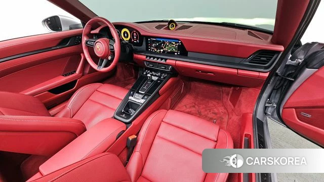 Porsche 911(992) id 3921571 из Кореи 17