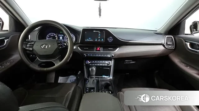 Hyundai Grandeur IG id 3024298 из Кореи 17