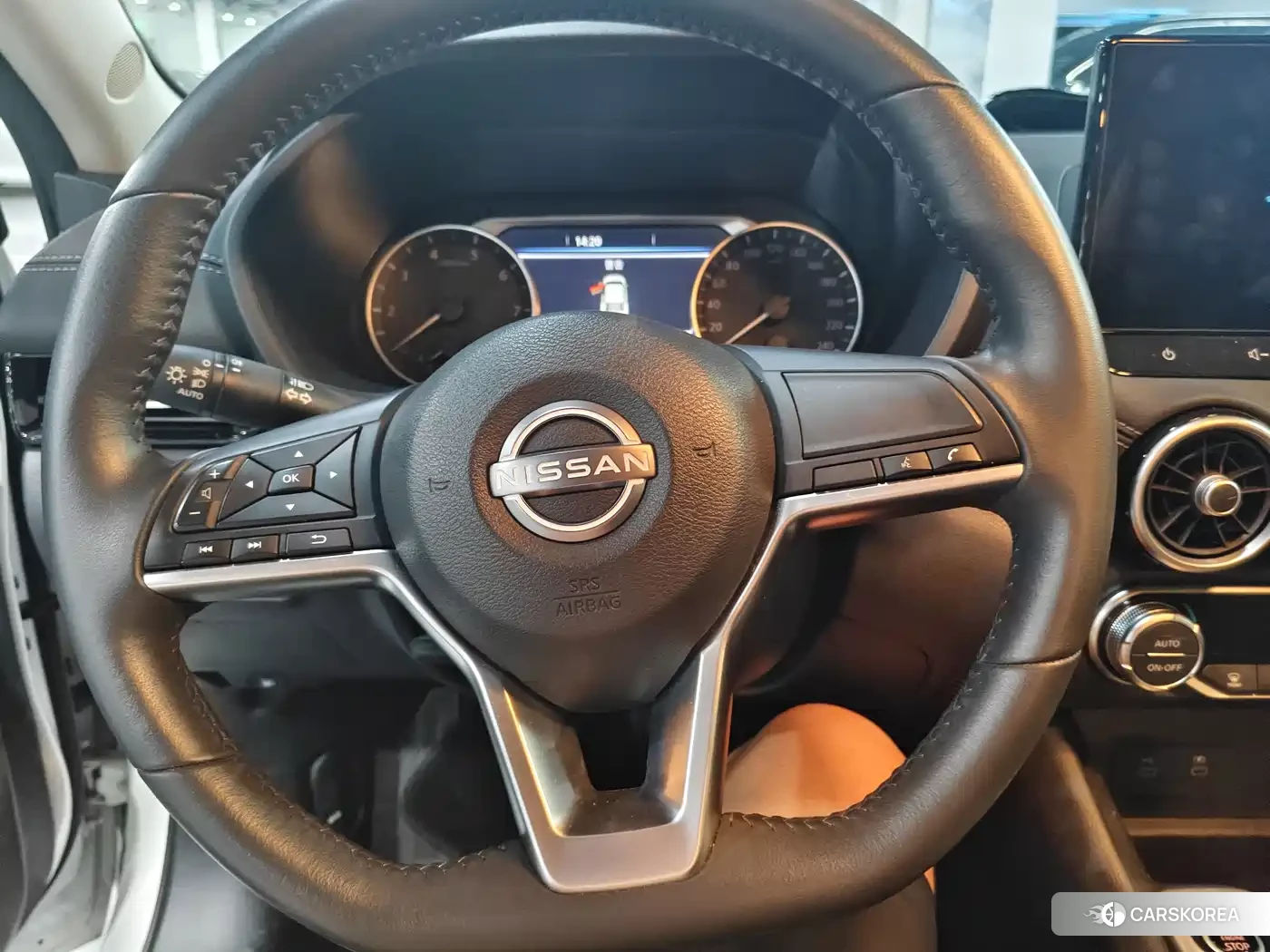 Nissan Sylphy id 4589131 из Китая 17