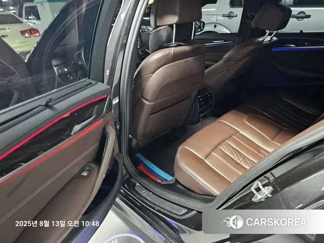 BMW 5 Series (G30) id 3032419 из Кореи 7