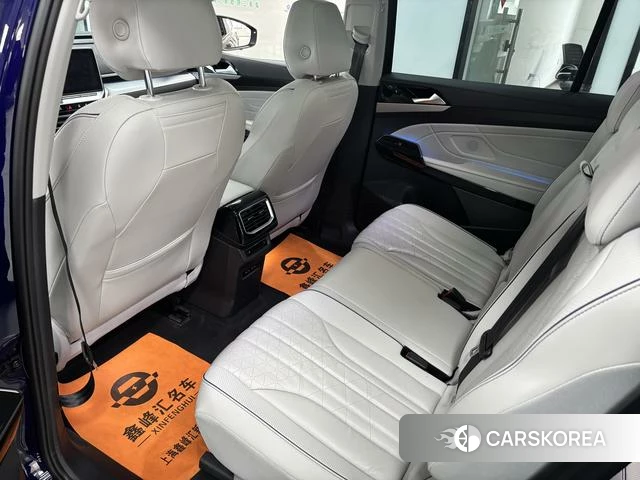 Volkswagen ID.6 X id 4210908 из Китая 7