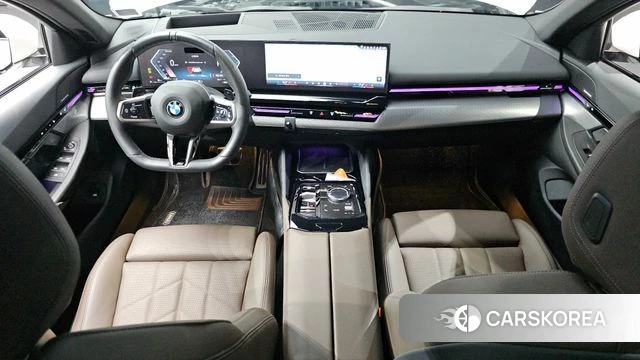 BMW 5 Series (G60) id 4590549 из Кореи 32