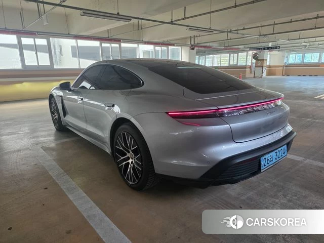 Porsche Taycan id 4395720 из Кореи 10