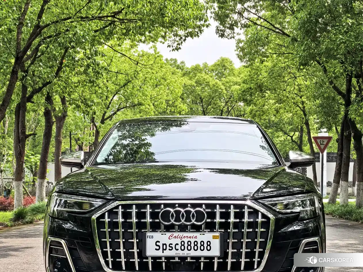 Audi A8 id 4548386 из Китая 7