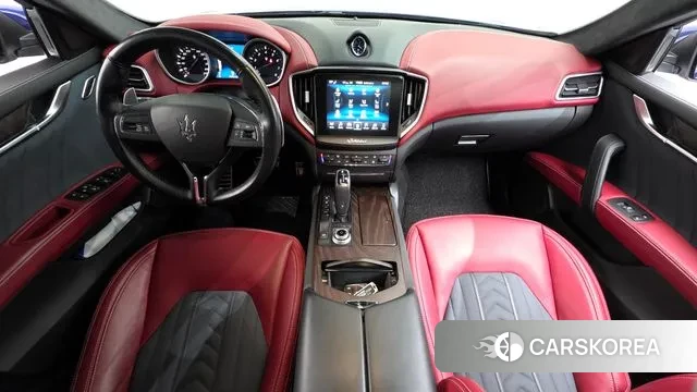Maserati Ghibli id 3367121 из Кореи 17