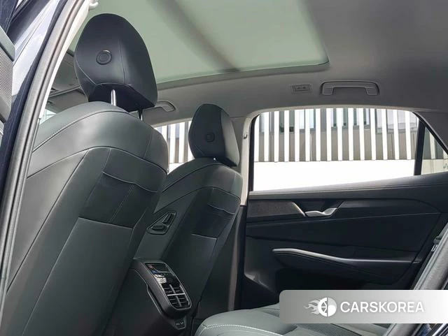 Volkswagen Passat id 4260043 из Китая 19