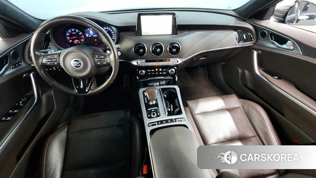 Kia Stinger id 4180653 из Кореи 17