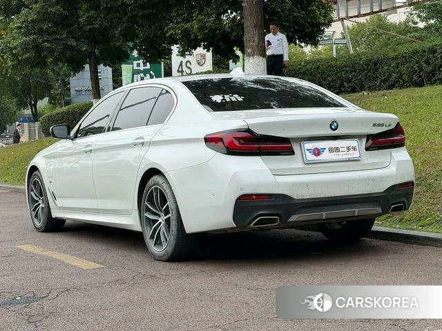 BMW 5 series PHEV id 4258917 из Китая 11