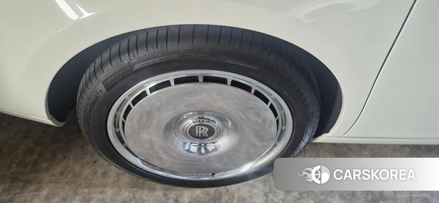 Rolls-Royce Phantom id 3896444 из Кореи 11