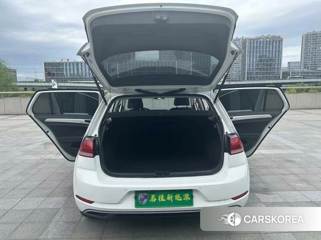 Volkswagen Golf id 4261038 из Китая 14