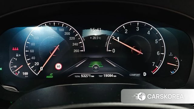 BMW 5 Series (G30) id 4496515 из Кореи 29