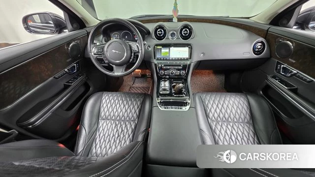 Jaguar All New XJ id 4562927 из Кореи 35