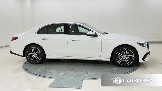 Mercedes-Benz E-Class W214 id 4704898 из Кореи 17