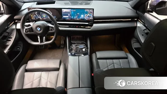 BMW 5 Series (G60) id 3619923 из Кореи 17