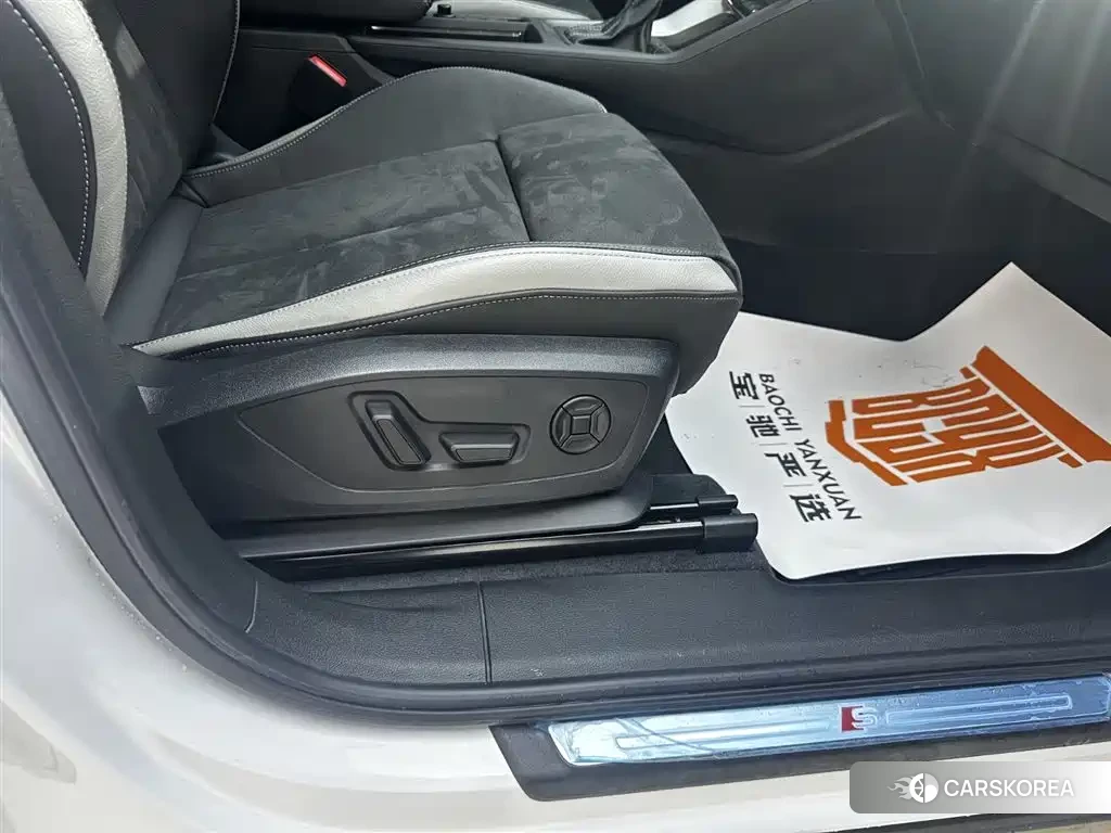 Audi Q3 id 4545688 из Китая 29