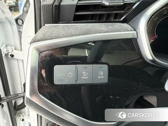 Audi Q3 Sportback id 4301583 из Китая 18