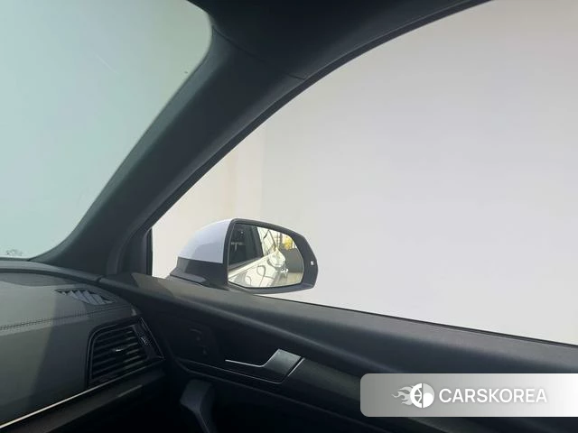 Audi Q5L Sportback id 4261591 из Китая 10
