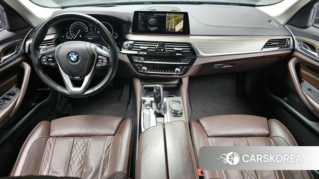 BMW 5 Series (G30) id 3807889 из Кореи 17