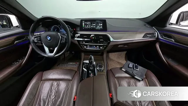 BMW 5 Series (G30) id 3489914 из Кореи 17