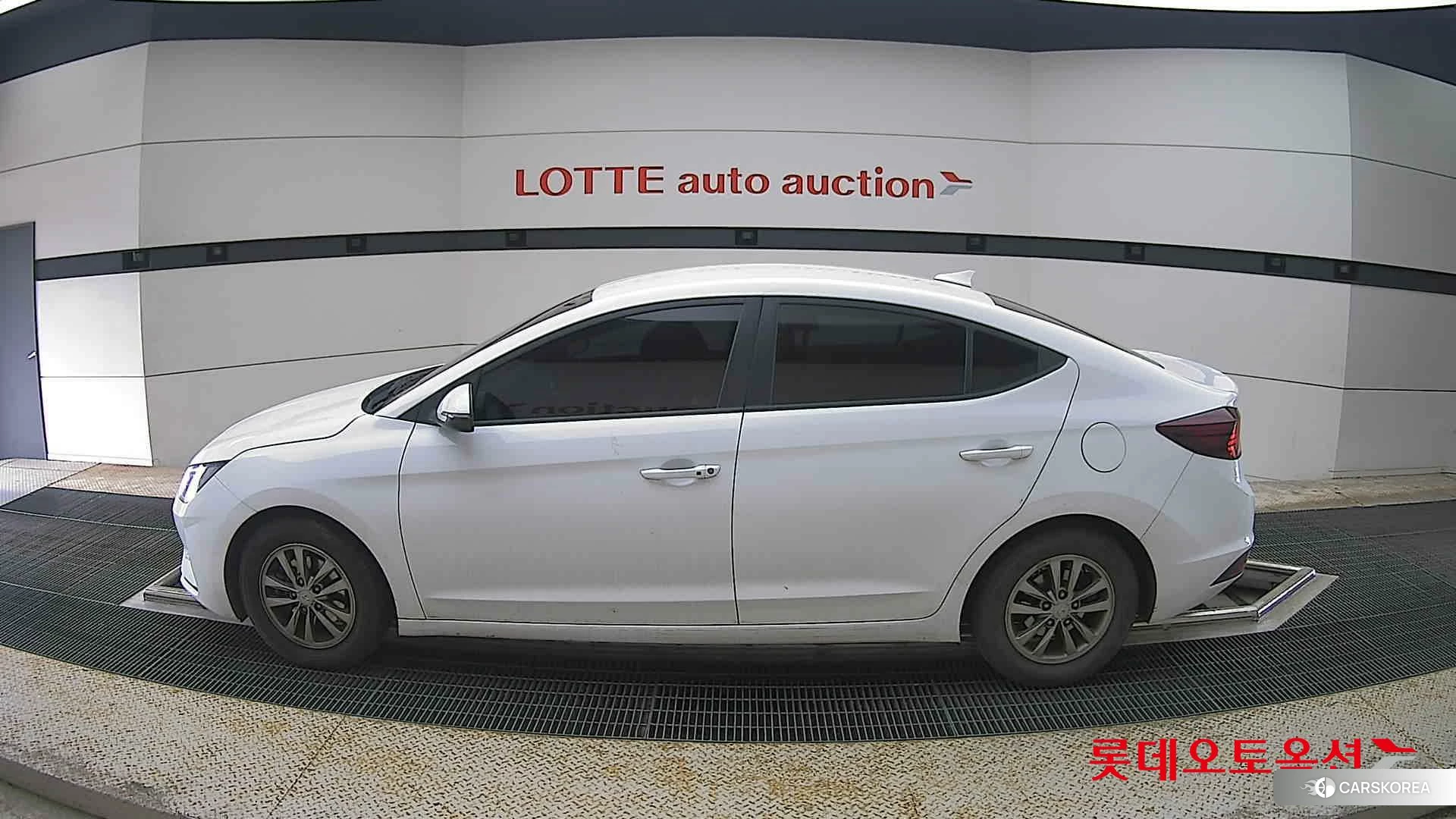 Hyundai Avante id 4289354 из Кореи 35